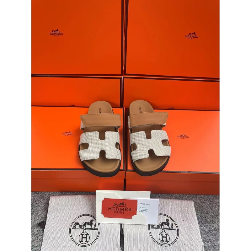 H**mes sandals
